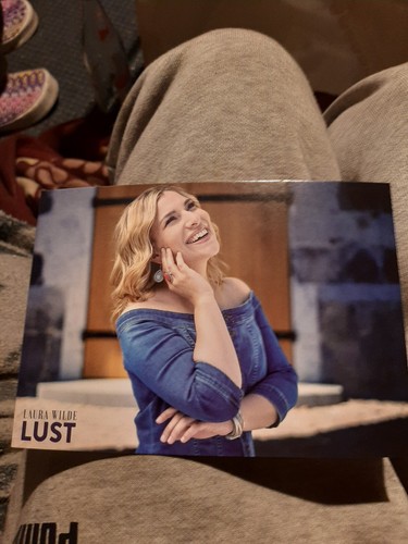 Laura wilde lust postkarte - wilde,