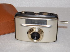 Penti II alter DDR Fotoapparat Halbformat Kamera goldfarben