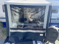 Kleines Wohnwagenvorzelt