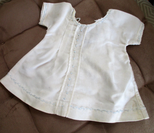 Hübsches altes kleidchen - altes,