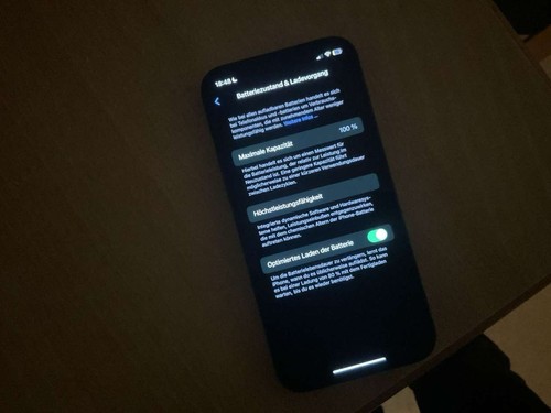 Pro würde ich gegen iphone - pro,