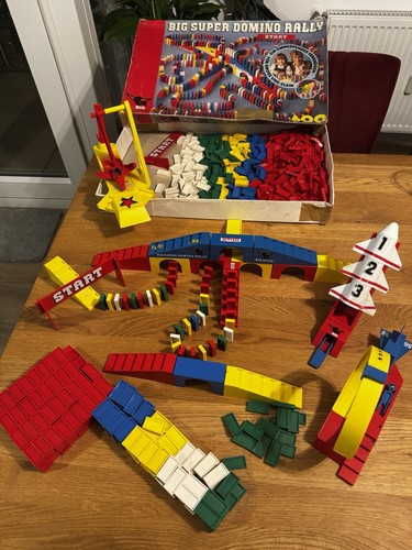 Big domino rally 600 mit - 600, space
