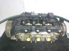 ZYLINDERKOPF DES MOTORS FÜR