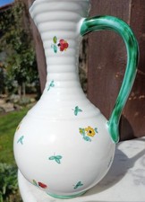 schön geformter Krug / Vase
