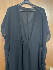 Kaftan Kleid schwarz Pompons