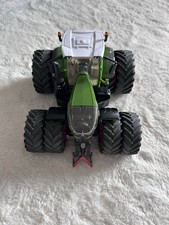 Siku Fendt 1042 Maßstab 1:32