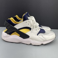 Nike Air Huarache Michigan