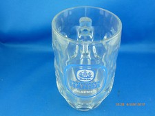 alter Glaskrug von der