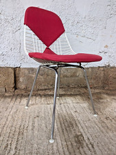 Charles Eames Bikini Stuhl
