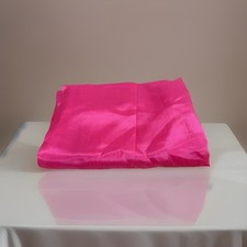 Pinkes neuwertiges Seidentuch