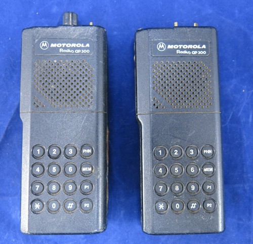Two motorola radius gp300 - motorola,