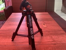Biete ein Neuwertiges Stativ von Rowi an 6085 VF