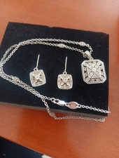 Tolles Schmuck Set Kette und