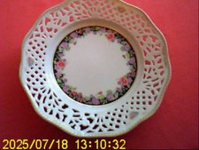 Teller VICTORIANA Oscar de la Renta Blütenkranz Du 19 cm Durchbruchporz