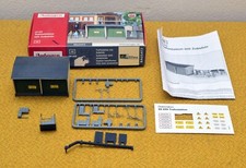 Auhagen H0 99 059 Trafostation mit Zubehör - teilgebaut