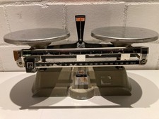 Waage, Alte Apothekerwaage aus