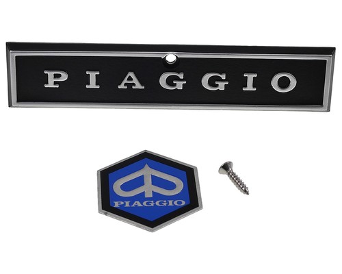 Emblem und schriftzug - und, piaggio