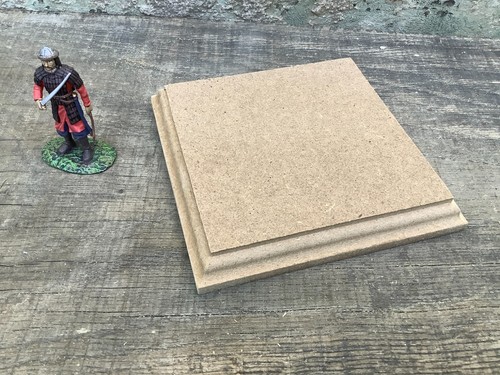 Holzsockel mdf roh - roh, figuren
