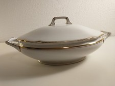 Suppenterrine mit Deckel Z. S