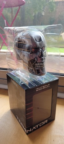 Terminator genisys half scale - half,