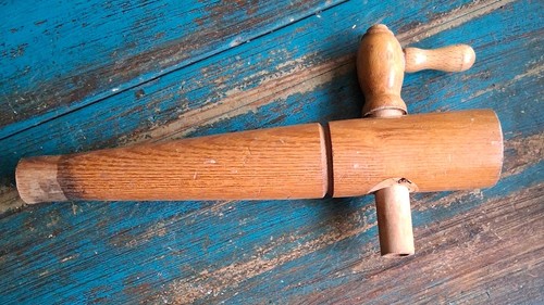 Alter zapfhahn aus - aus, holz