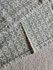 Tischläufer Tischdeko Rautenmuster in lindgrün 41,5 x 142,5 cm