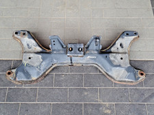 Vorderachse Vorderachsträger