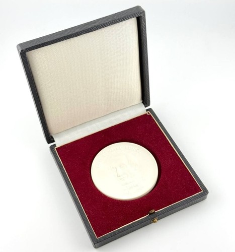 Ddr porzellan medaille peter - porzellan-medaille,