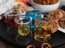 EINZIGARTIGE FUSSBALL Schnapsgläser 4er Set Schnapsglas Fußball Liga Geschenk