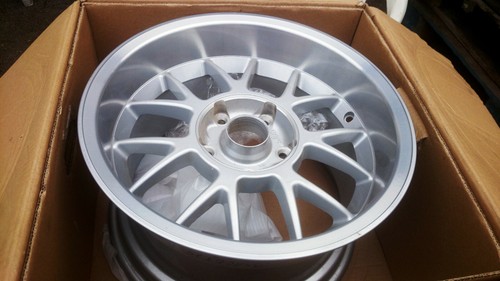 Cr7 9x16 5x120 et25 cr90 - 1x,