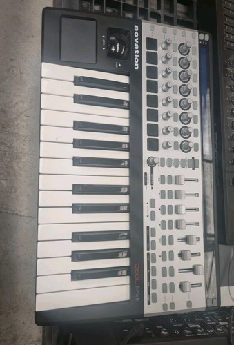 Novation remote mk2 usb - 25,