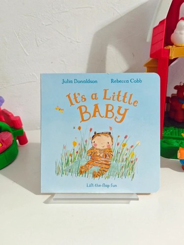 Little baby julia - little,
