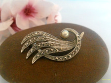 Wunderschöne ältere Brosche
