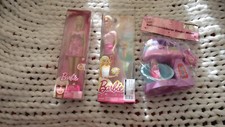 2 Barbie Puppen + elektrischer Kindermixer