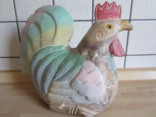 Huhn aus holz bunt bemalt - bunt,