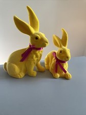 OSTER DEKORATION 2 GELBE OSTERHASEN HASEN DEKO SCHAUFENSTER DECORATION 2 STÜCK