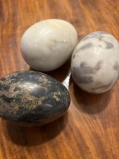 3 echte Marmor Eier