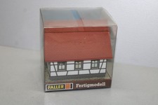 Faller 1207 Fertigmodell Einfamilienhaus mit Satteldach Spur H0 OVP