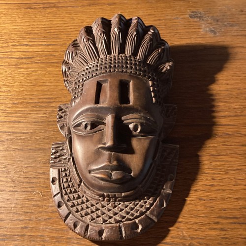 Afrikanische holzmaske aus - afrikanische,