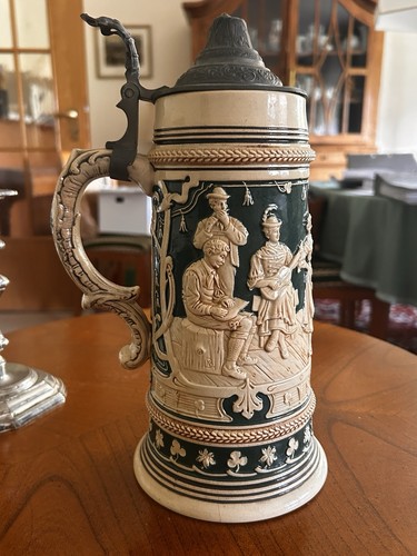 Antik bierkrug mit zinndeckel - antik,