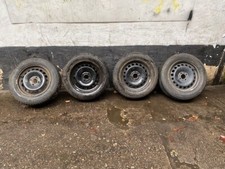 Komplettsatz Renault Clio Renault  - 15 Zoll Stahlfelgen auf Winterreifen