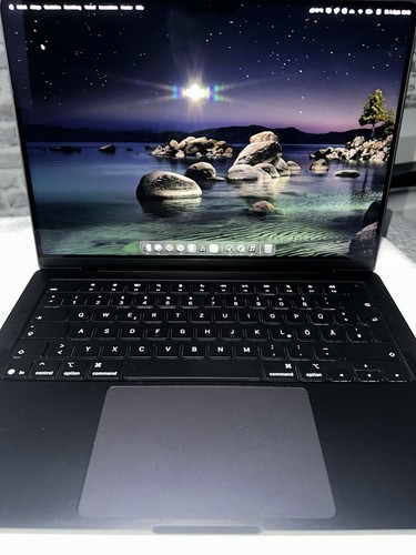 Macbook pro 16gb - m5,