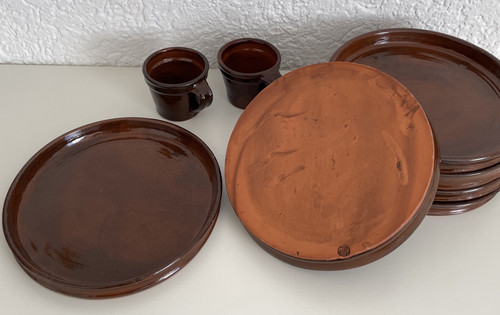 Set aus tontellern und ton - set,
