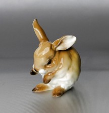 Hutschenreuther Porzellanfigur, Putzender Hase, Miniatur, H.~8,5cm,~90g, ~1950er