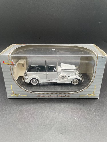 Signature models 1933 - signature, -1933