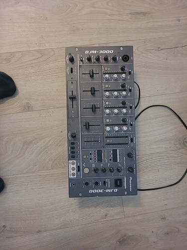 Pioneer djm 3000 mixer - pioneer, djm-3000