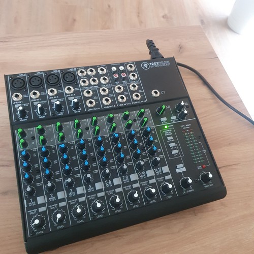 Mackie 1202 vlz4 - mackie,