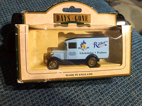 Lledo days gone ford - days, 1:43