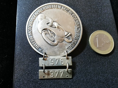 Alte anstecknadel plakette - alte,