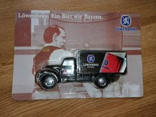 FRAMO V 501 PRITSCHENWAGEN MIT PLANE von LÖWENBRÄU DUNKEL  in Ovp  1:43